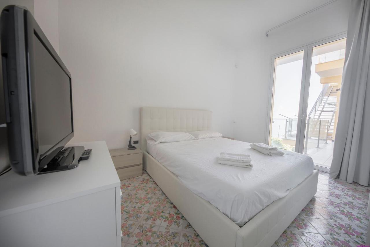 Appartamento 8 Pax In Villa Francesca Sicily Sul Mare Casteldaccia Luaran gambar